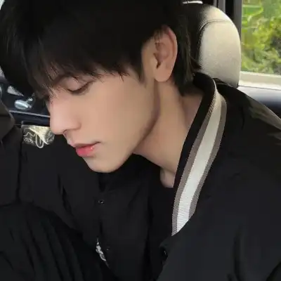 雍恨云